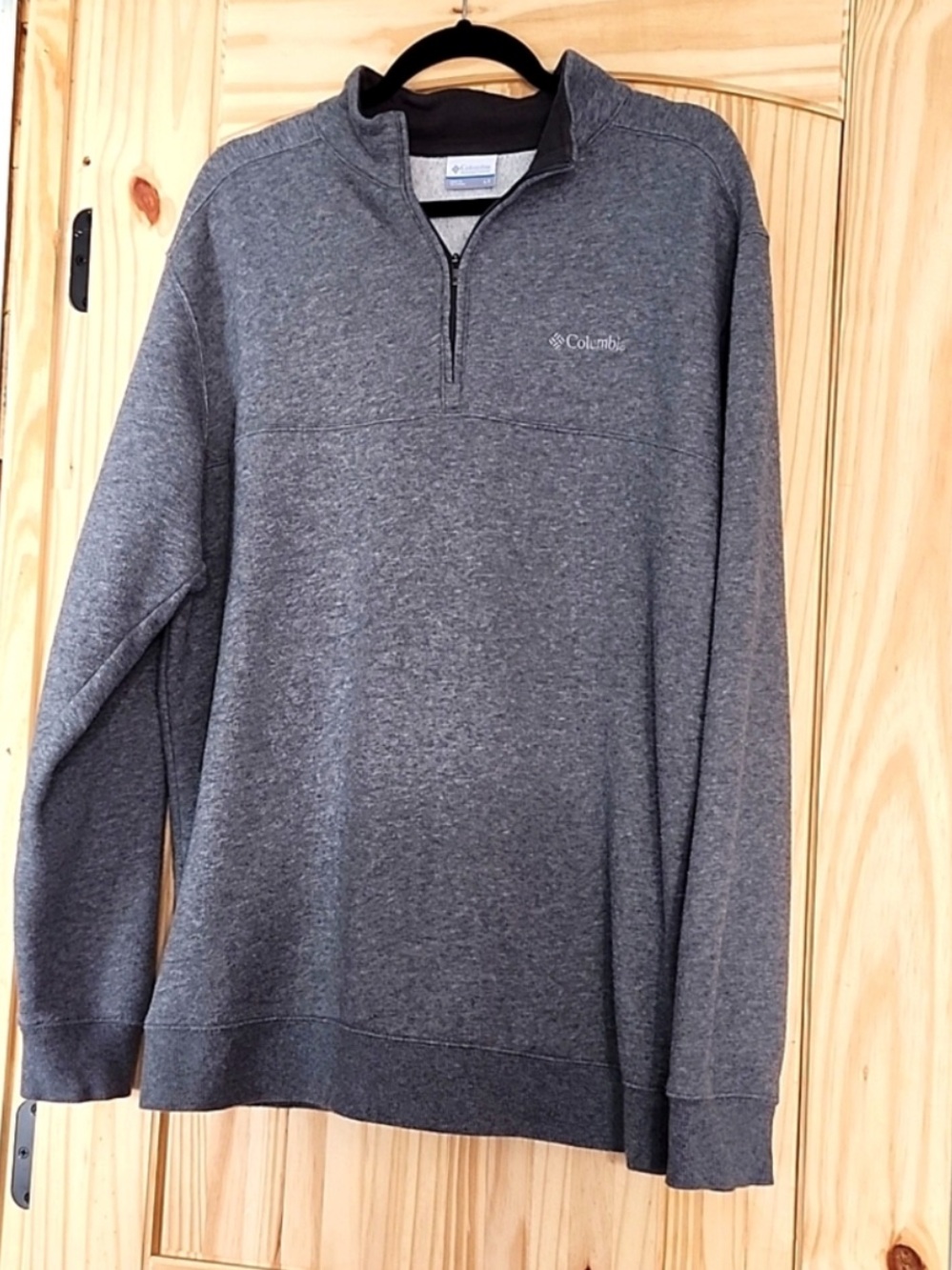 Columbia Men’s 1/4 Zip Pullover Large Tall pre-loved MSRP new it was $89.00.